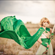 Illustration for article titled This Cosplay Photographer Is a Hero